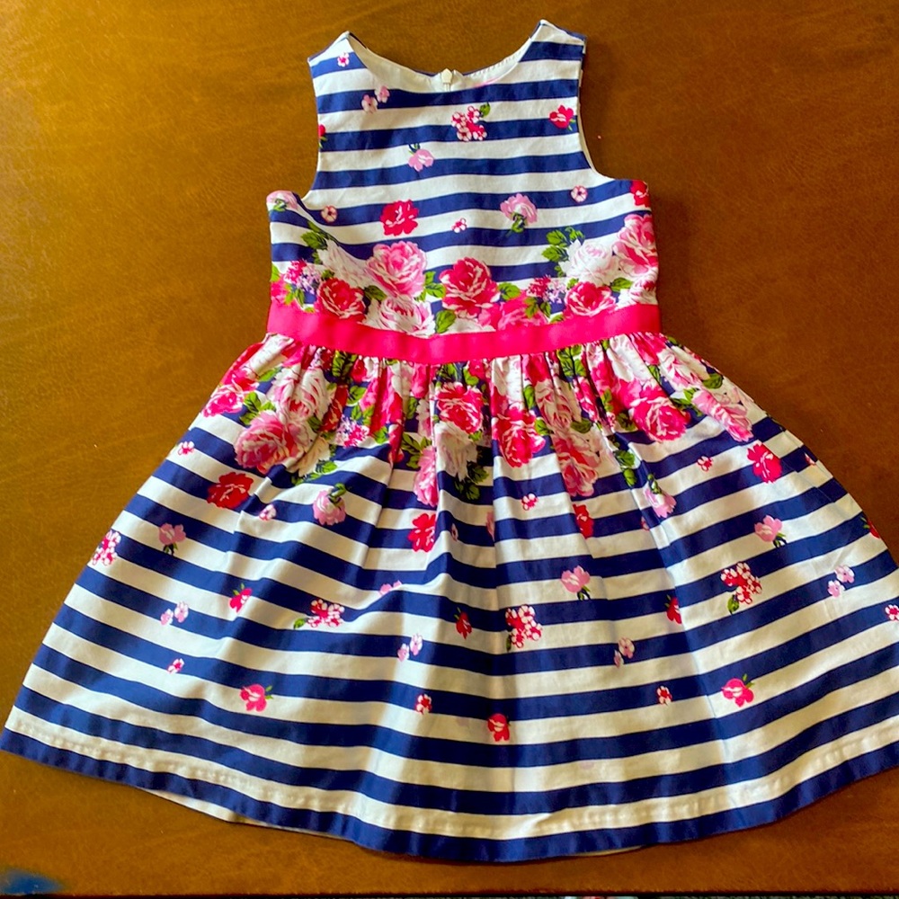 Girl’s Dress